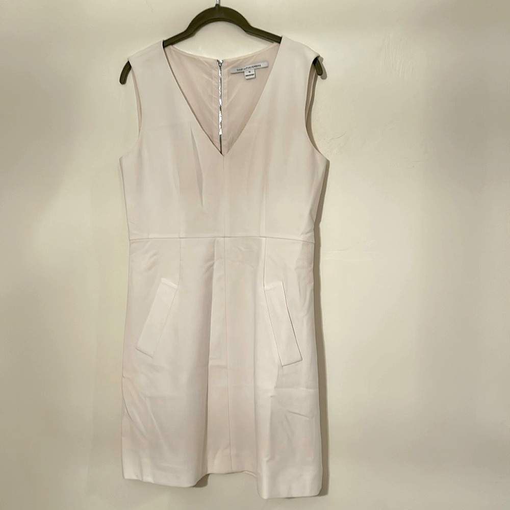 DVF White Halle Sheath Dress EUC